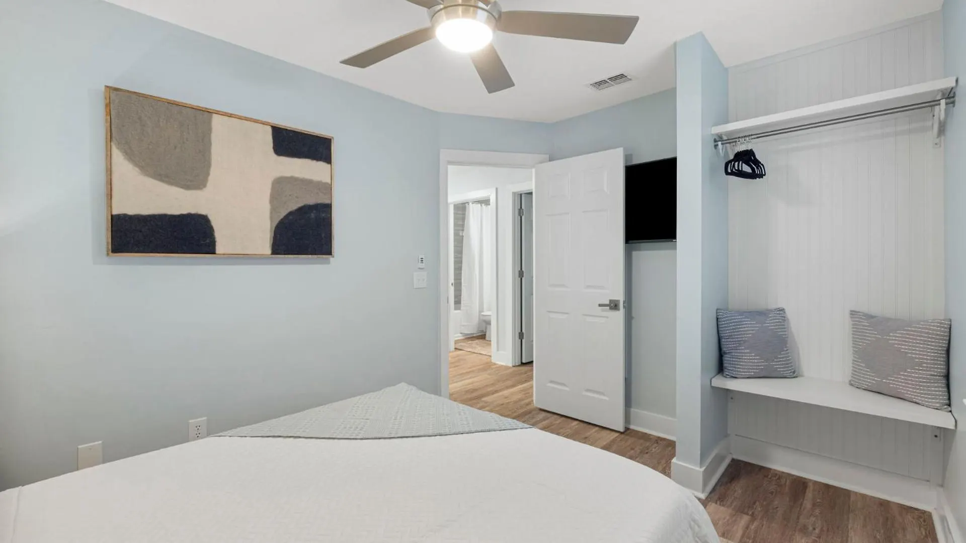 Blue & Red Neptune By Nautical Properties Vacation Rentals Panama City Beach 0*,