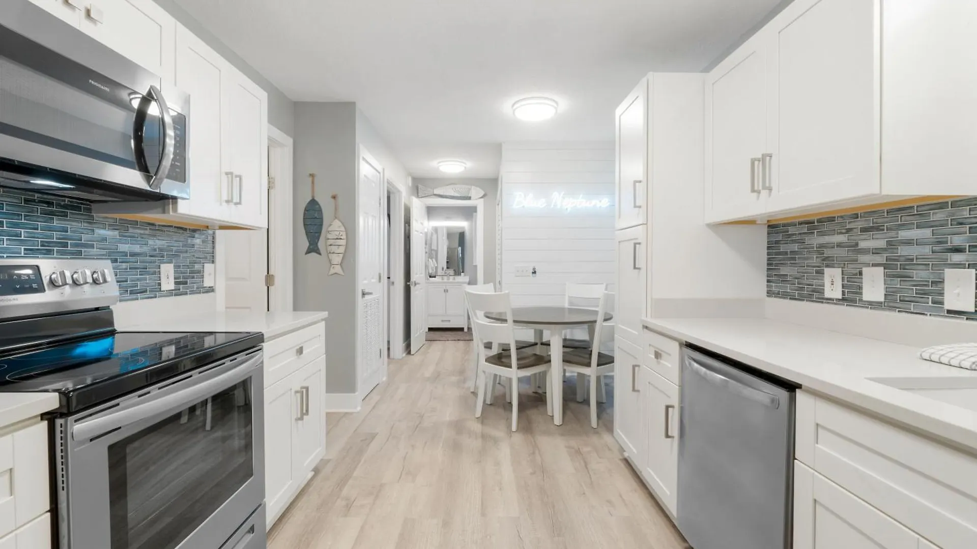 Blue & Red Neptune By Nautical Properties Vacation Rentals Panama City Beach Holiday home